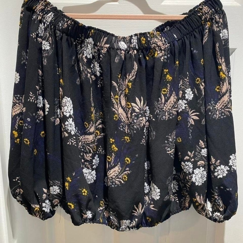 Bebe‎ Floral Off Shoulder Bubble Hem Blouse Size Large